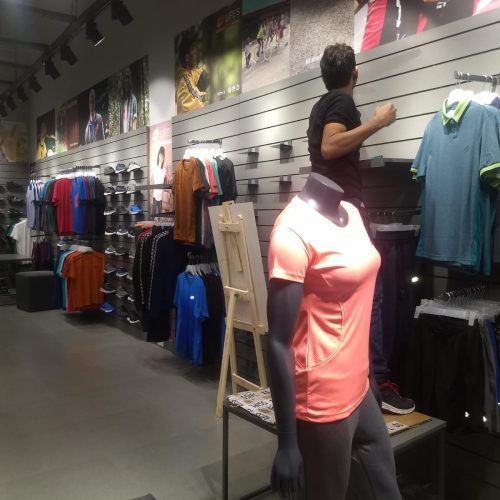 Showroom interior (32)